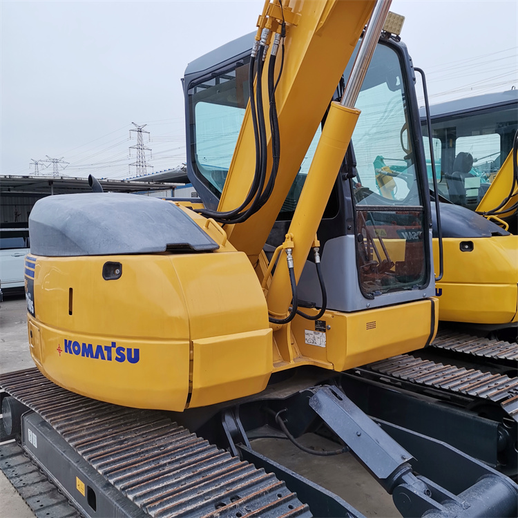 Komatsu PC78 Excavator with Original Hydraulic Valve and 7TON Operating Weight at Good