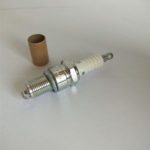 High Quality Bujia New Spark Plugs BP5EY 4049