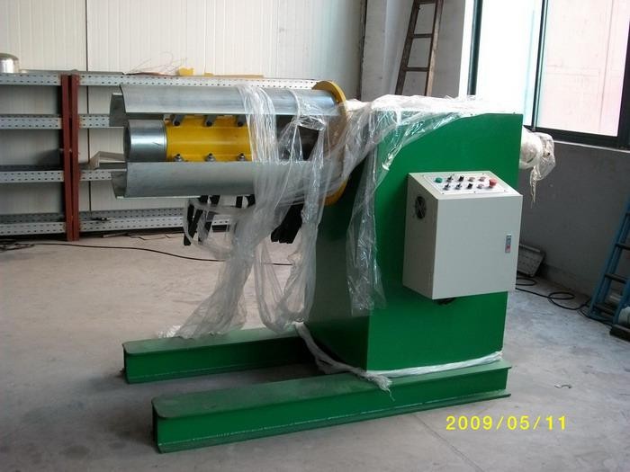 Seperate Pressing Punching Cable Tray Manufacturing Machine With Servo Guiding