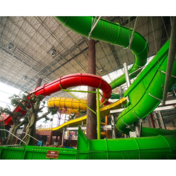 Family Indoor Stimulating Boomerang Water Slide
