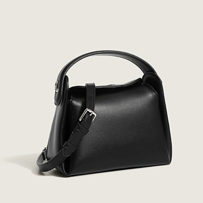 Portable Leather Crossbody Sling Handbag for Ladies Customize Logo Sling Shoulder Bag