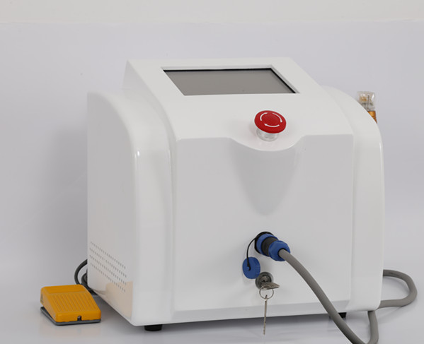 Portable equipment Fractional RF microneedle / micro needle skin tightening machine / acne scar removal rf needle machin