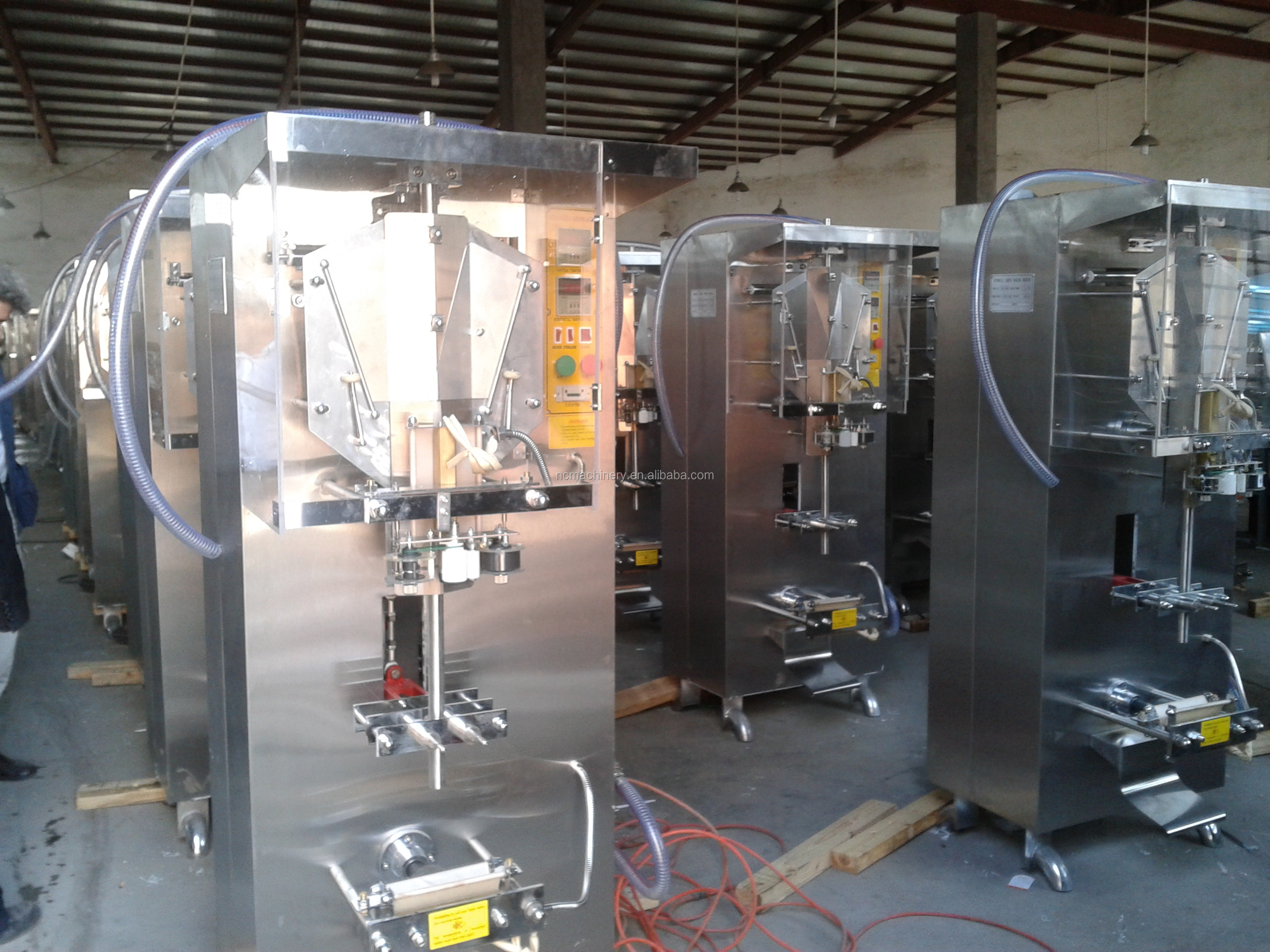 Beverage Packaging Type Bags Full Automatic 2000bph Sachet Water Production Line