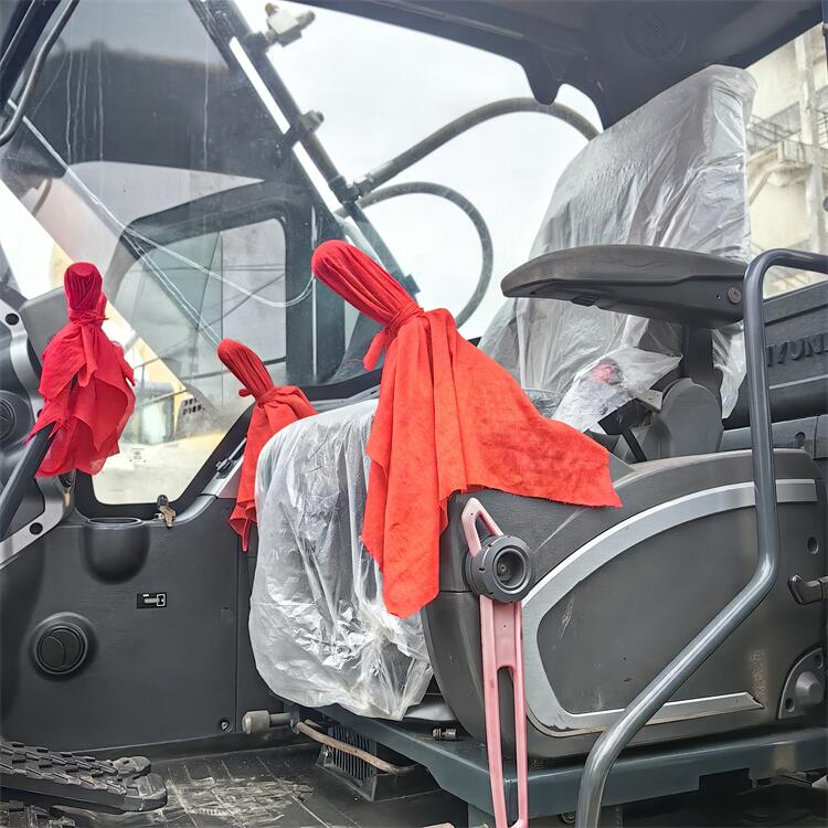 Operating Weight 22515KG Used Hyundai220 Rock Excavators with and in Perfect Condition