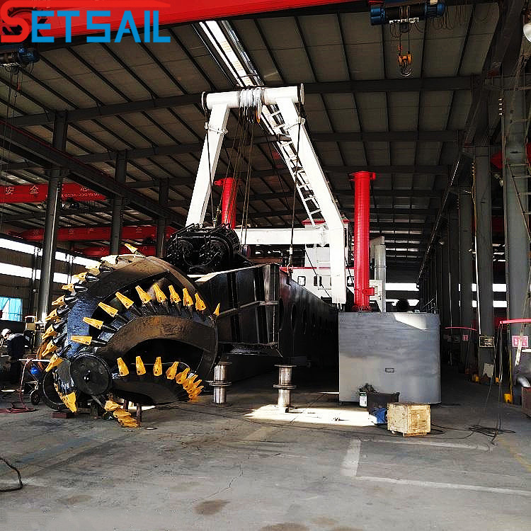 Water Flow 3500m3 Cutter Suction Dredger Used in River Lake
