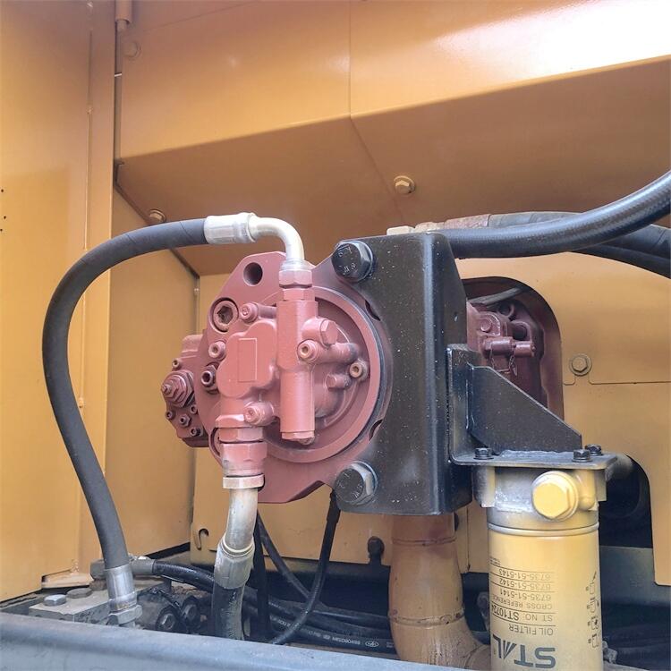 Original Hydraulic Cylinder Used Hyundai 220 Excavator 22 Ton Construction Machinery