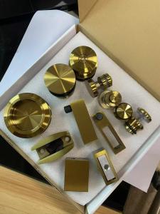 China Marine-Grade 316L Stainless Glass Clamps With Saltwater Corrosion Proof wholesale