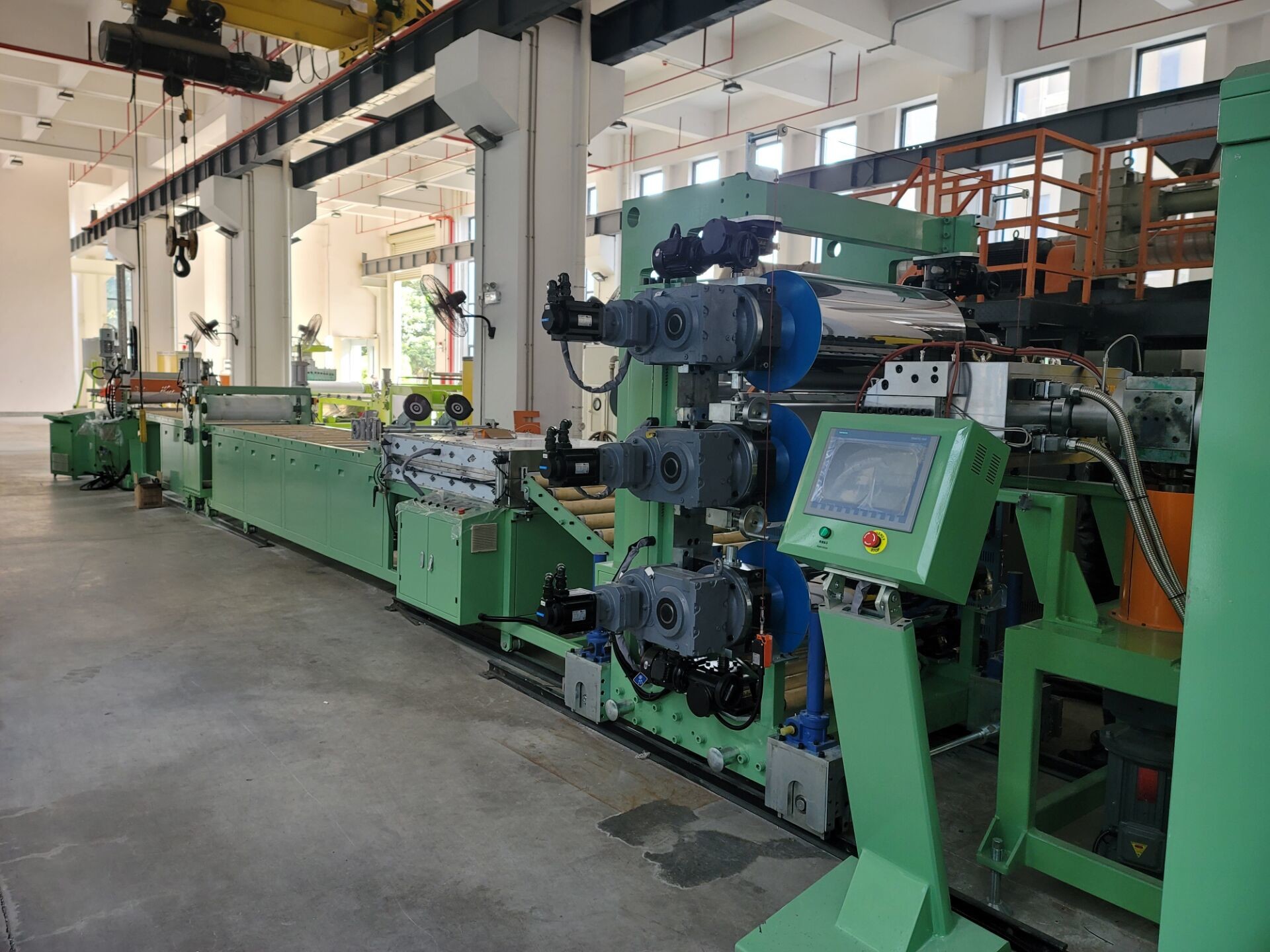 AF-650mm TPU Supercritical Sheet Extrusion Line Machine For Shoes Material