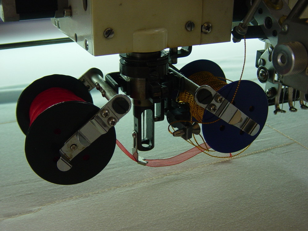 Professional Zig - Zag / Coiling Mixed Embroidery Machine For Children’S Wear
