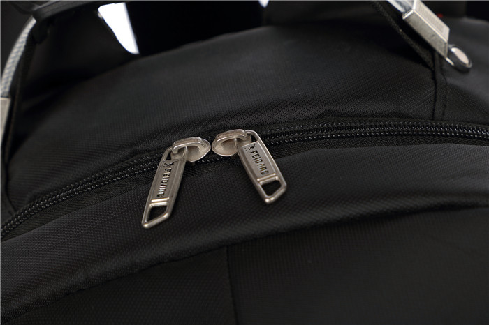 Men Ultra Slim Convertible Waterproof Travel Backpack 47X36x18cm Polyester Lining