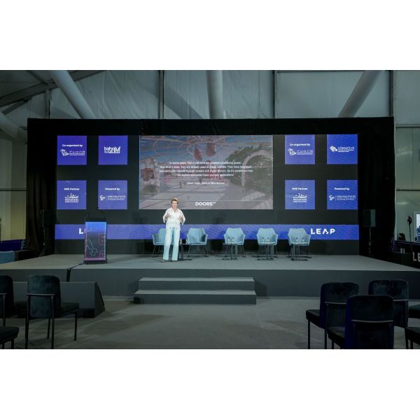 Lightweight Die-Cast Aluminum P12 Outdoor Full Color LED Display Advertising