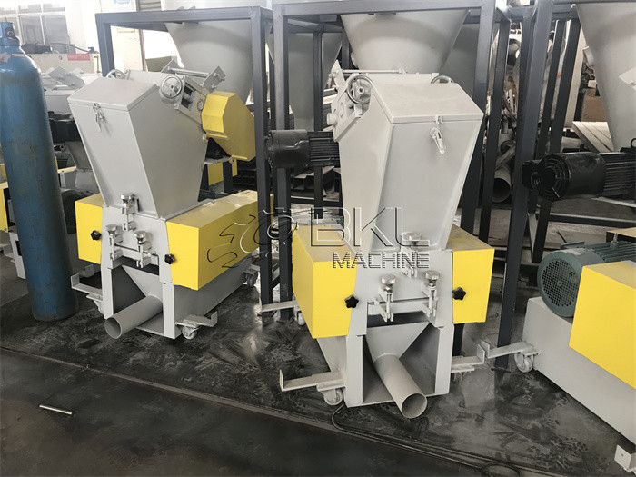 HDPE ABS Small Plastic Crusher 7.5KW Waste Plastic Crushing Machine