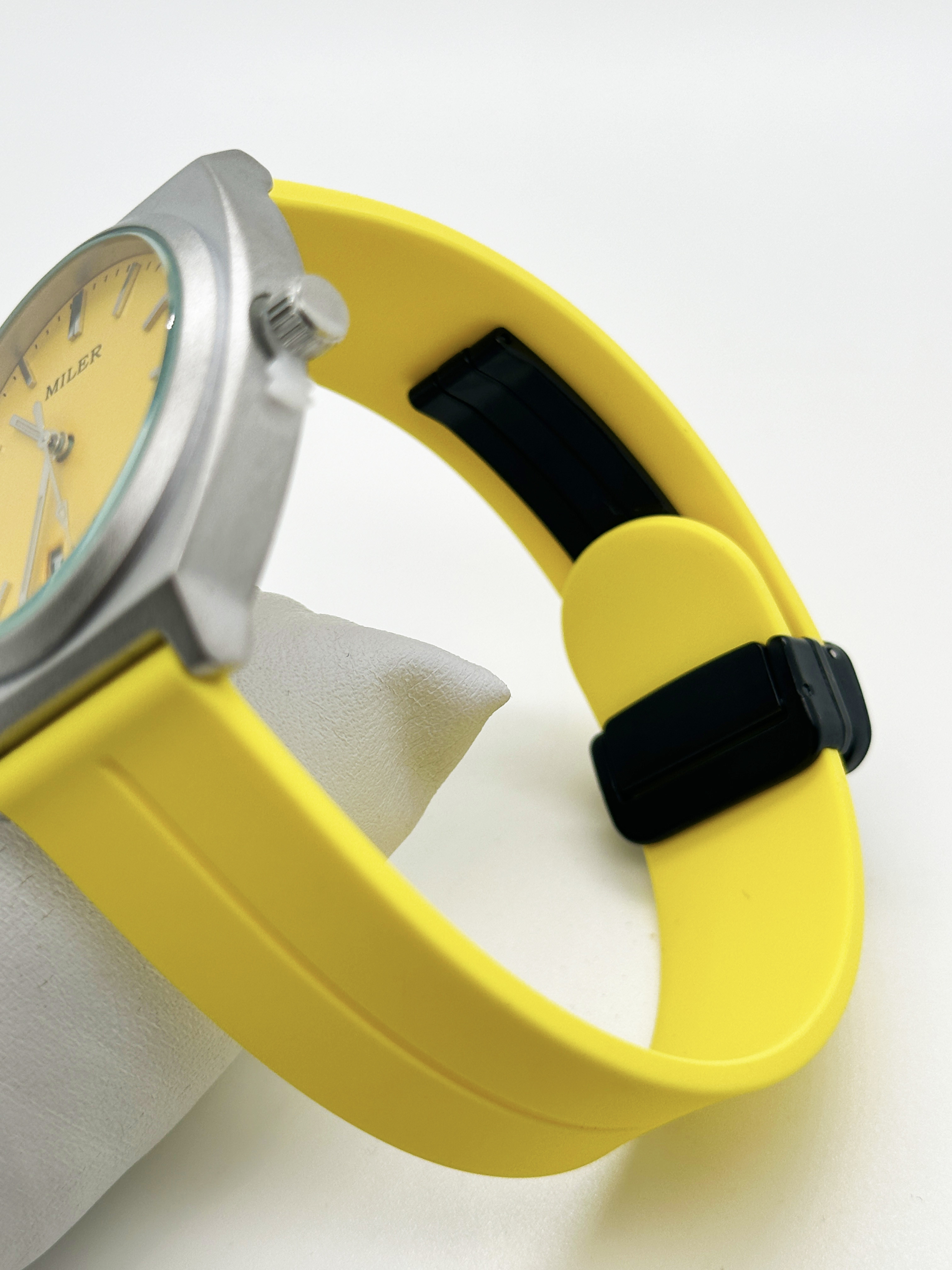 Factory Wholesale Waterproof Silicon Strap Watch Quartz Movement Men's Digital Sports Watches
