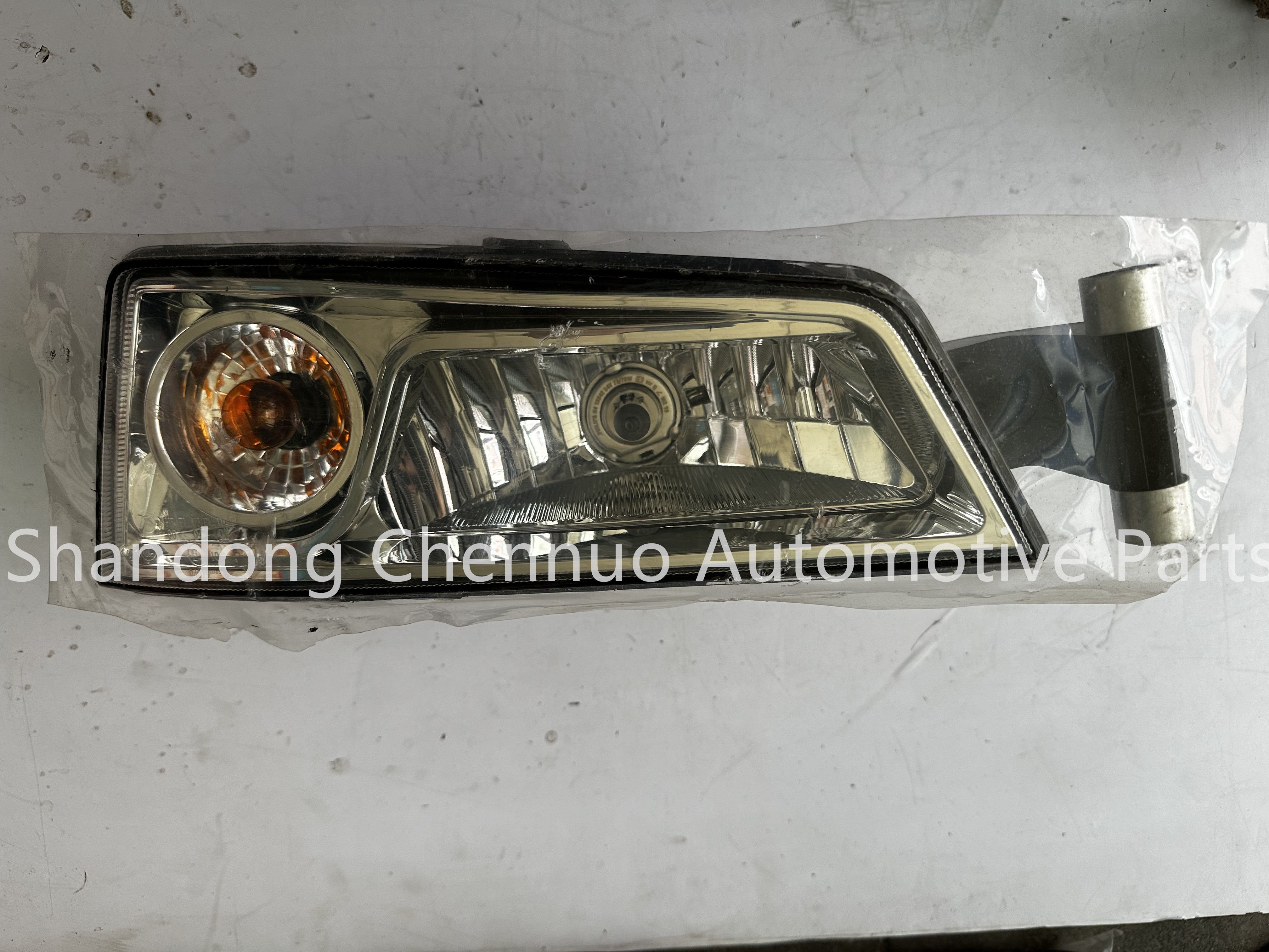 Shandeka Left Fog Lamp 812W25320-6002 812W25320-6001 Truck Parts