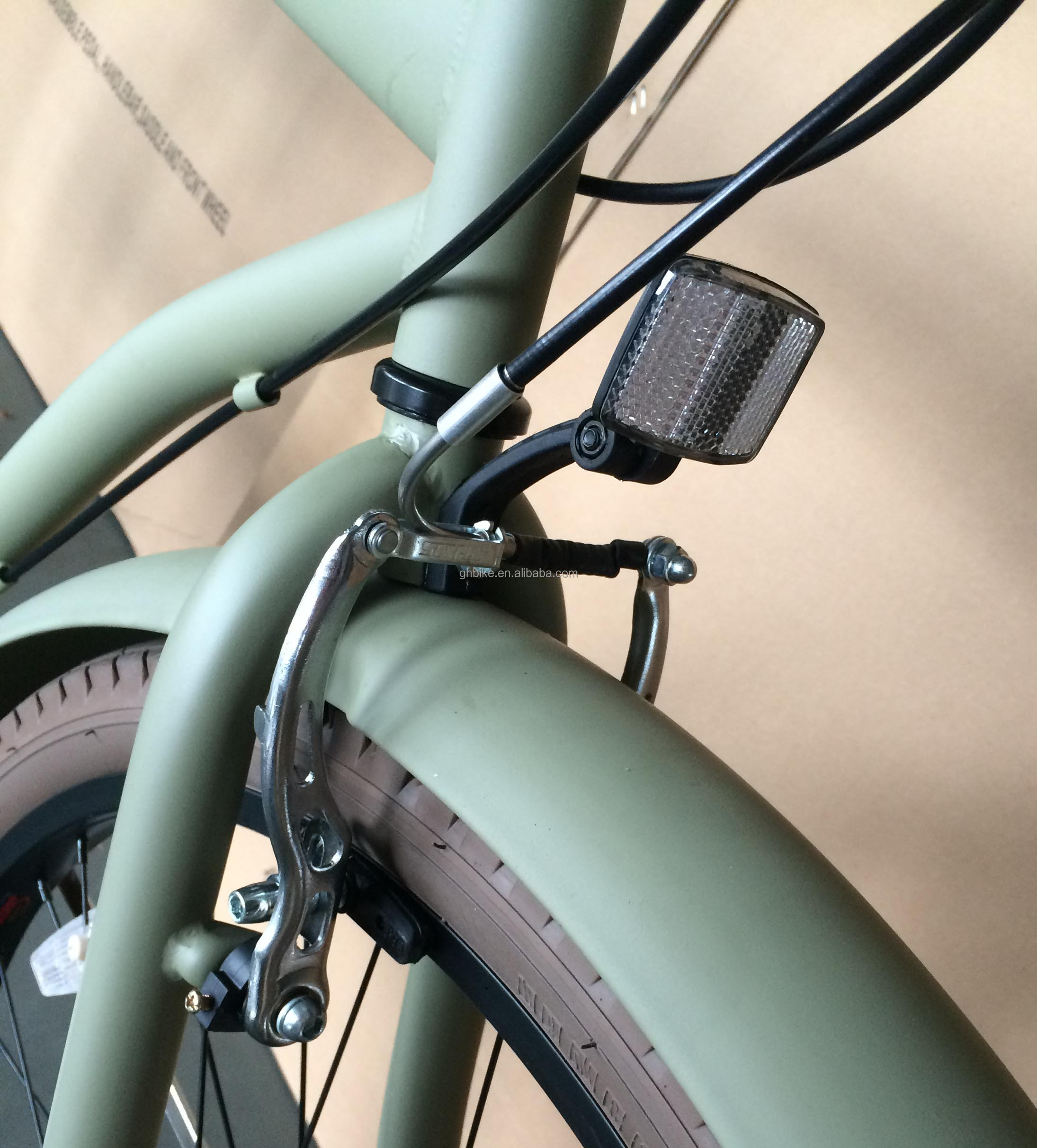 Double V Brake 26" 2.125 White Wall Tire Hi-Steel Frame Shimano 7 Speed OEM Customized Adult Men CE CPSC USA Market Beach Cruiser Bicycle