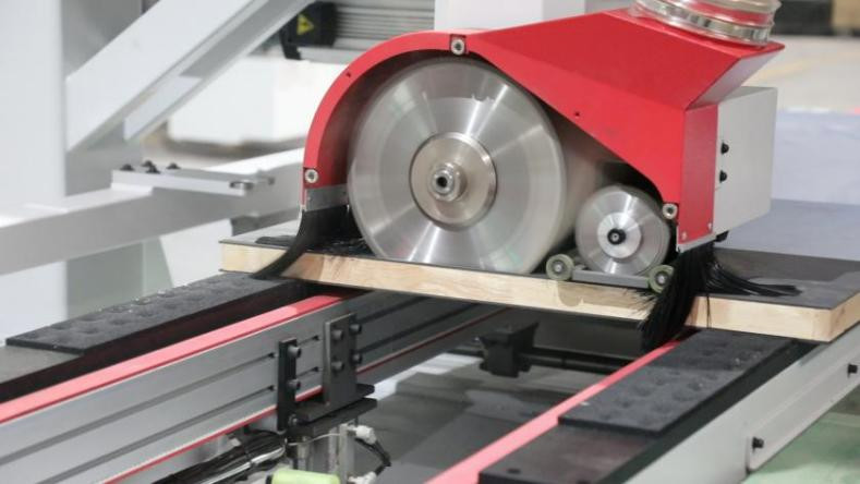 Through Feed CNC Door Four-Side Cutter With Scoring Saw And Main Saw