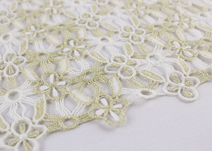 Polyester Lace Fabric With Floral Lace Designs Metallic Fabric For Fashion Garment