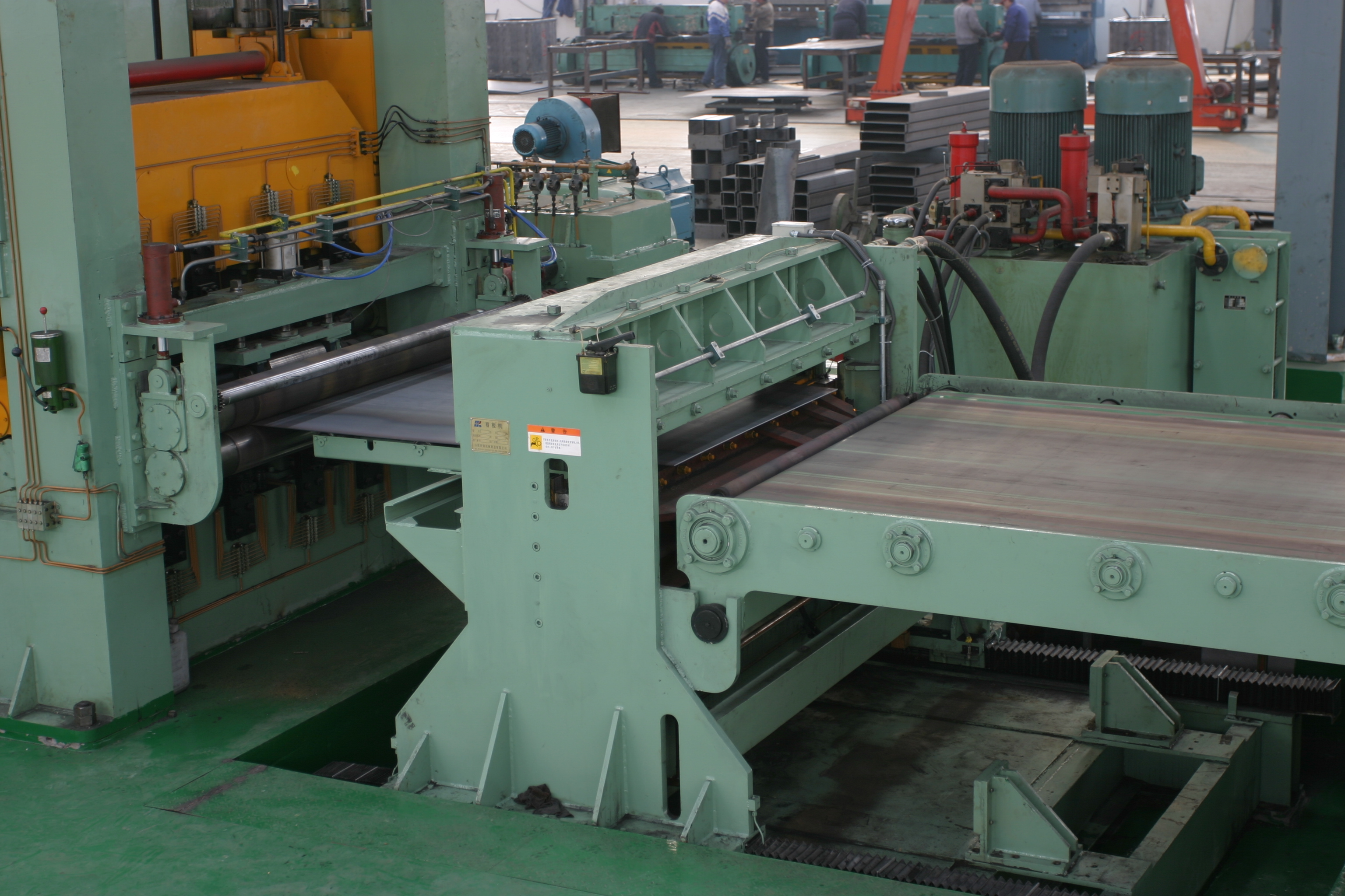 Steel Coil Cutting Machine with 12mm Uncoiling Leveling and Shearing Production Line