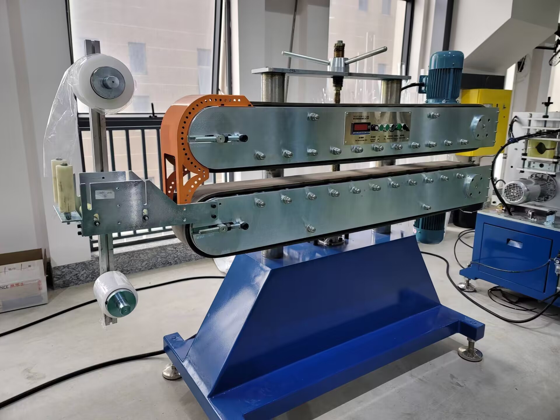 High Efficiency PC Clear Pipe Extrusion Machine Frequency Inverter Control