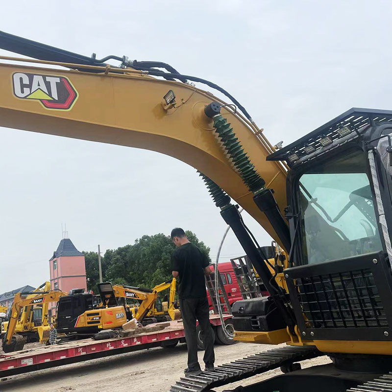 Used Caterpillar 315D2 Excavator 15ton Weight 300L Fuel Tank Capacity 91kw Rated Power