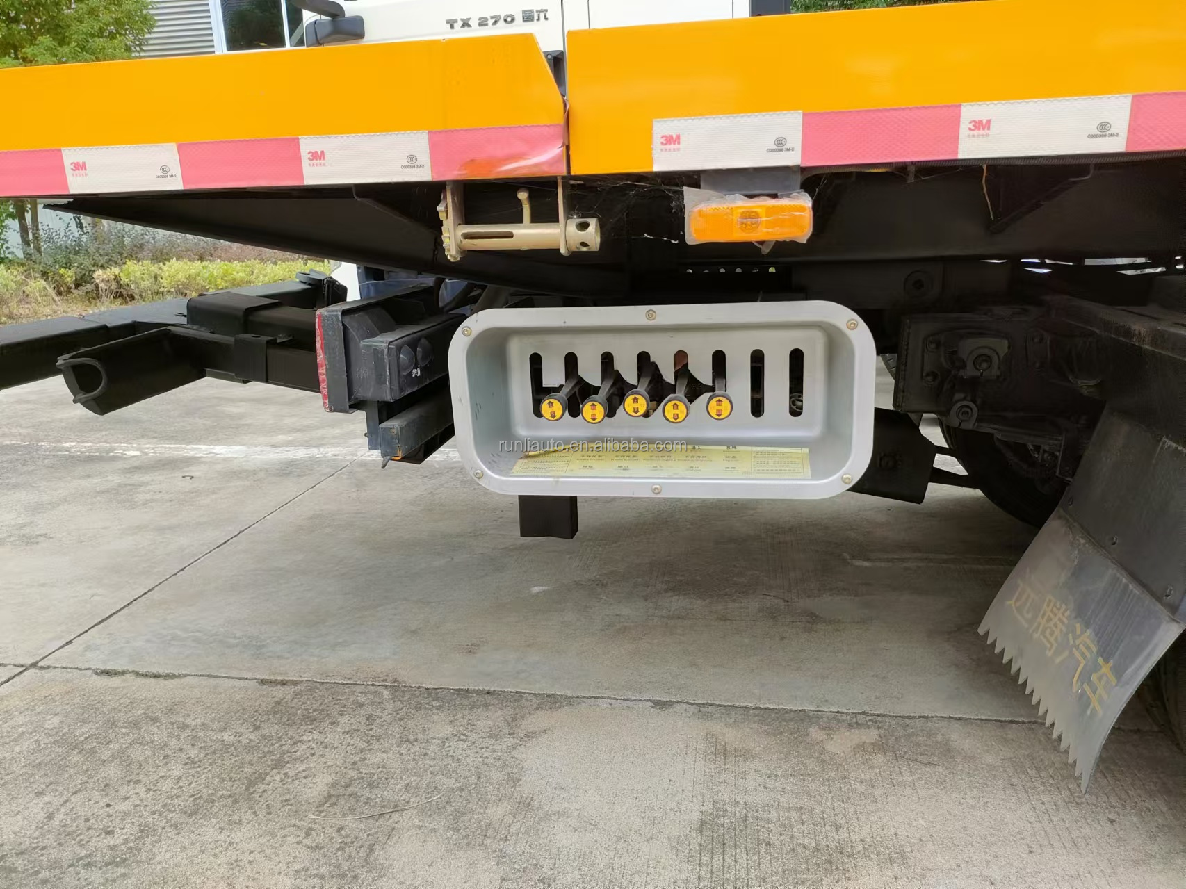 China Factory Howo Road Rescue Recovery Truck Flat Bed Tow Wrecker Truck