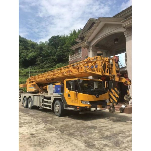 2017 Xg 35t Truck Crane Hydraulic Crane Mobile Crane Hoist Crane for Sale at Cheap Price