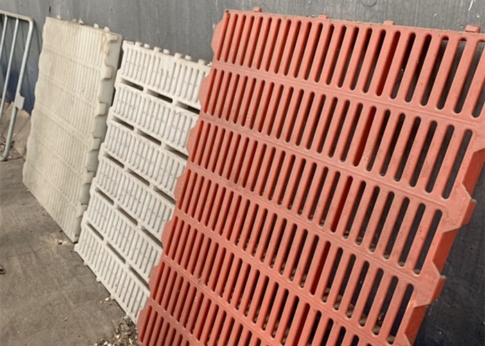 Solid / Seam Plastic Pig Slats , Poultry Plastic Flooring Size 400*600 Or 600*600 Mm