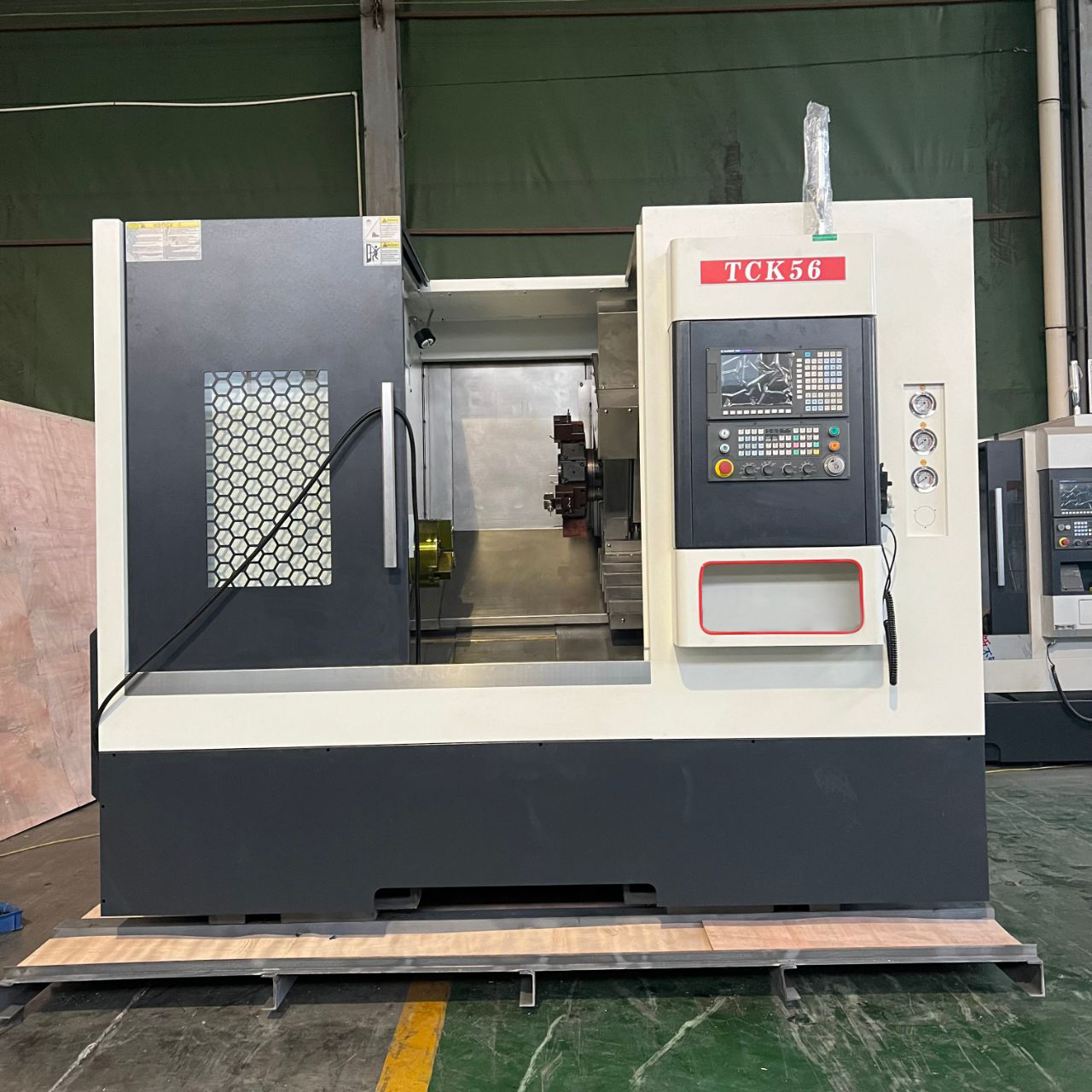 GSK Siemens Syntec Fanuc Milling Drill TCK56 Slant Bed Machine Living Turret