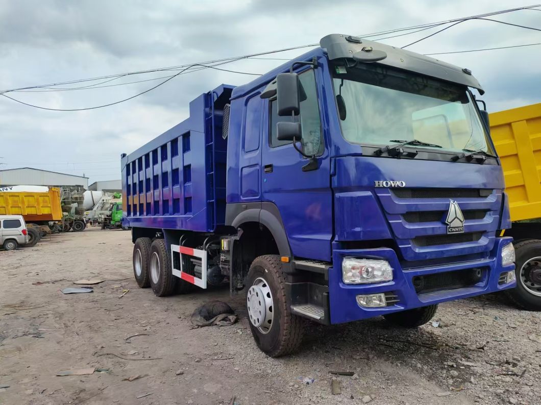 Dump Truck with Diesel Engine Sinotruck HOWO 6*4 Heavy Truck Right-Hand Drive