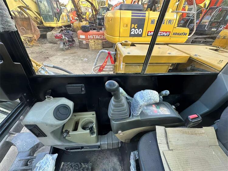 Japan Original Mini Cat 305 Excavator 305.5 Good Condition Bucket Capacity 0.22 m3