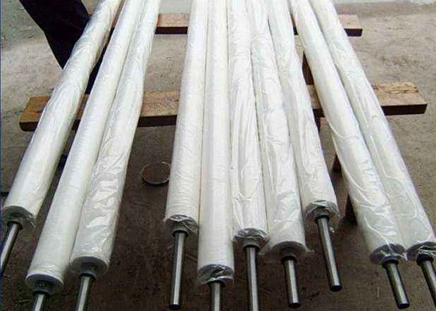 Foam sponge roller for glass washing machine