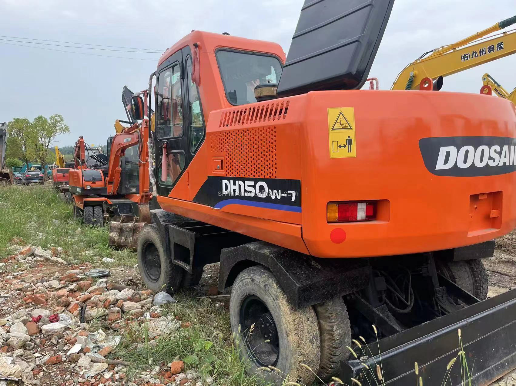 90 New Wheeled Excavator Second Hand DOOSAN DH150W-7 Used 4 Wheeled Digger
