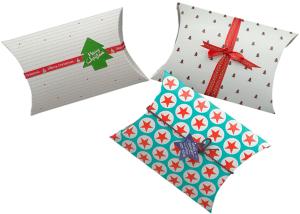 China Gold Kraft Christmas Pillow Boxes Paper Folding Jewelry Packaging Ribbon Tag Attachment wholesale