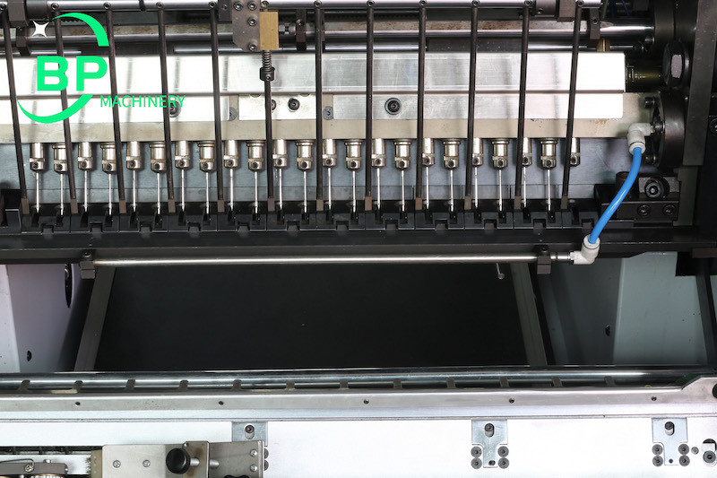 Automatic Thread Book Sewing Machine BP 180/46 With High Speed 180 And Max 460mm Length