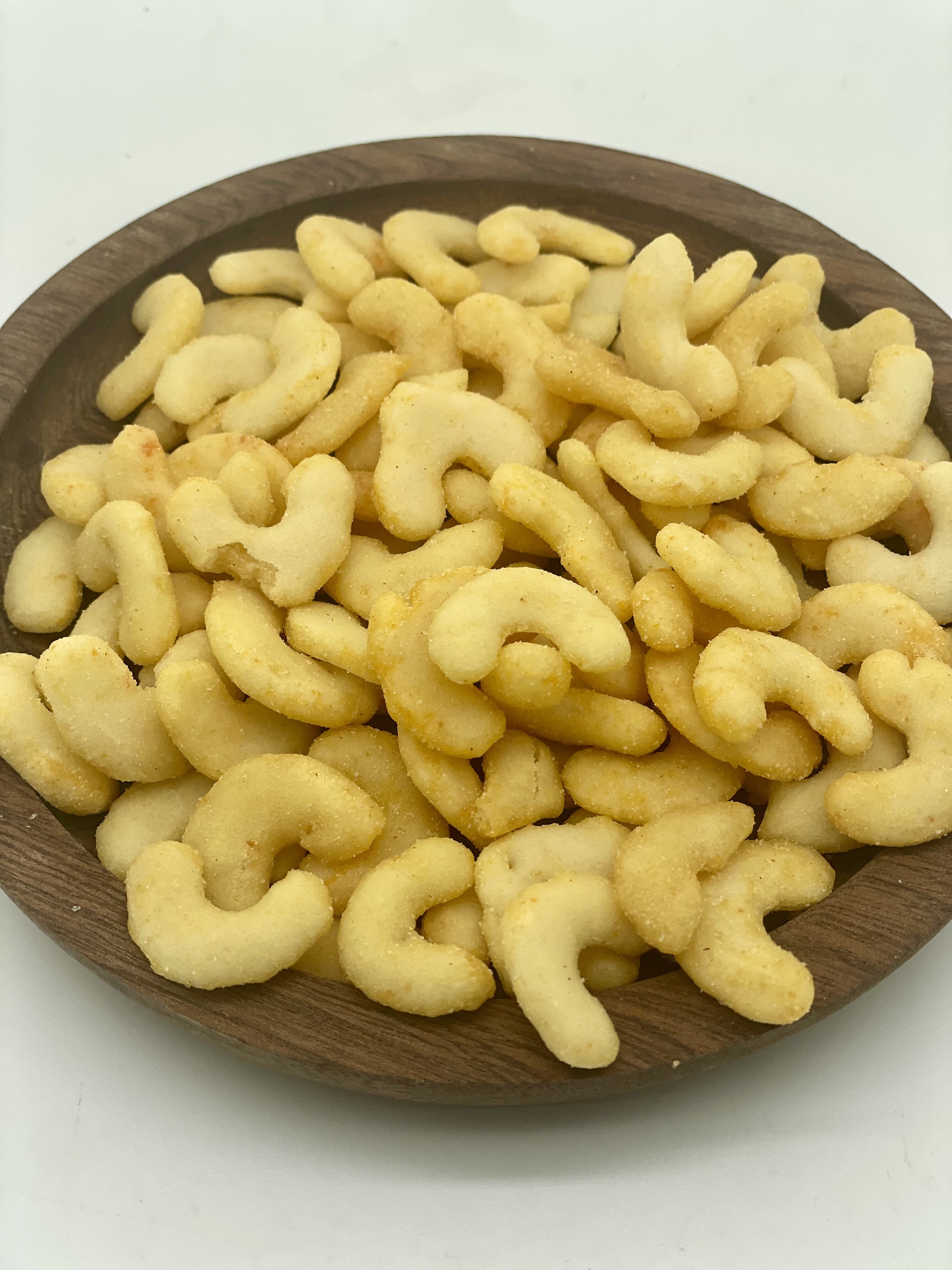 Soft Rice Crackers Delicious Treat With Extended Shelf Life Made From Premium Grains For Long-Term Storage