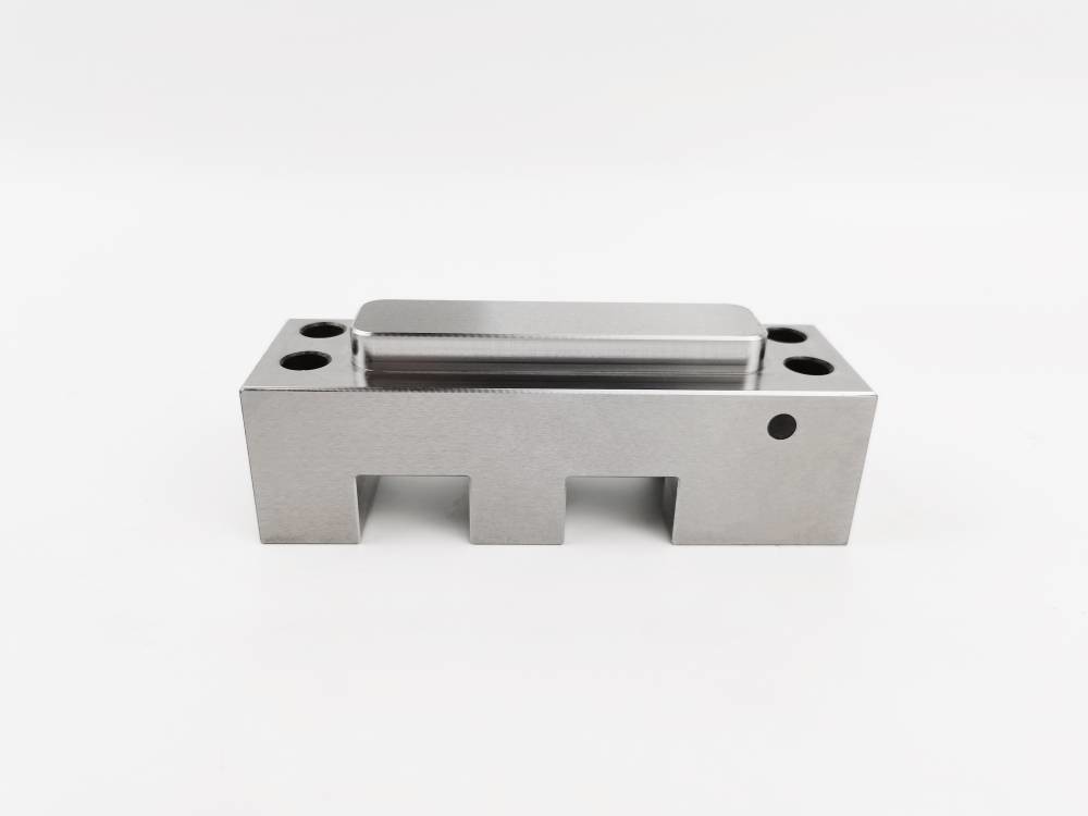 Practical Medical CNC Milling Machining Parts , Silvery CNC Router Machine Parts