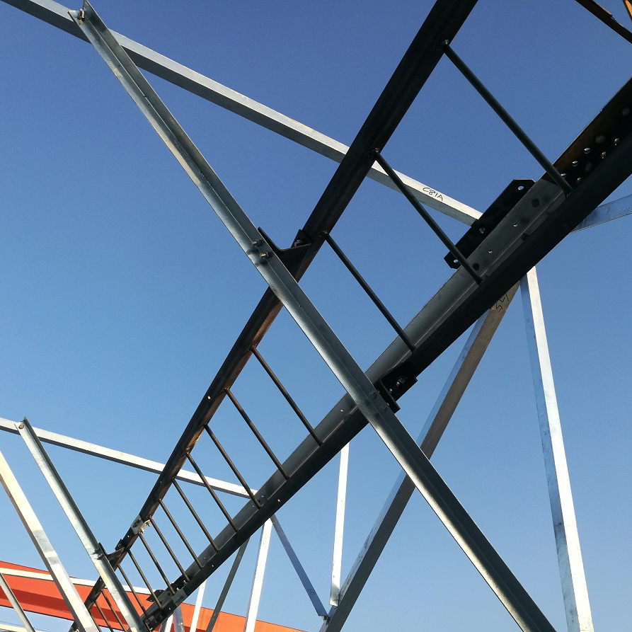 Communication Angle Steel Tower 4.8S / 6.8S / 8.8S Bolt Grade 20m - 180m Height