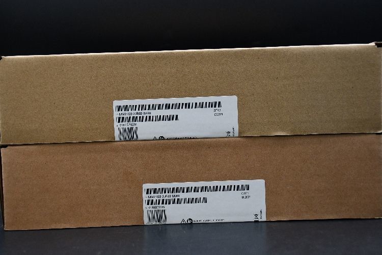 Siemens Empty Slot Cover for use with Signal Modules Spare Part, SIMATIC S7-400 Series, S7-400