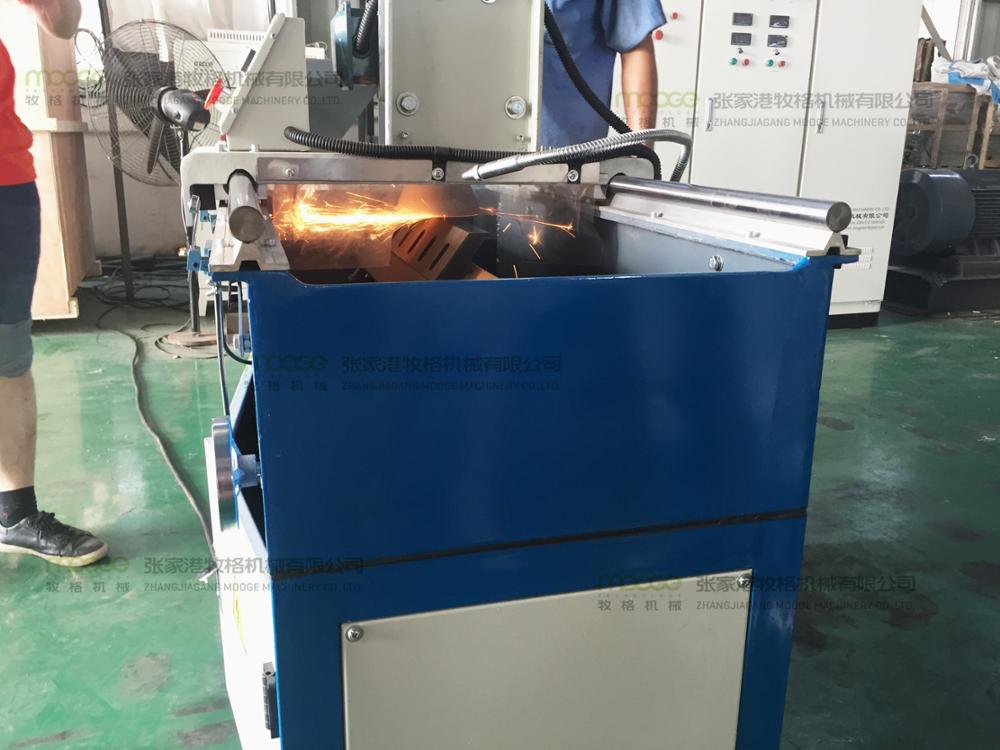 Semi Automatic Plastic Auxiliary Machinery 1000mm Crusher Chipper Knife Grinder