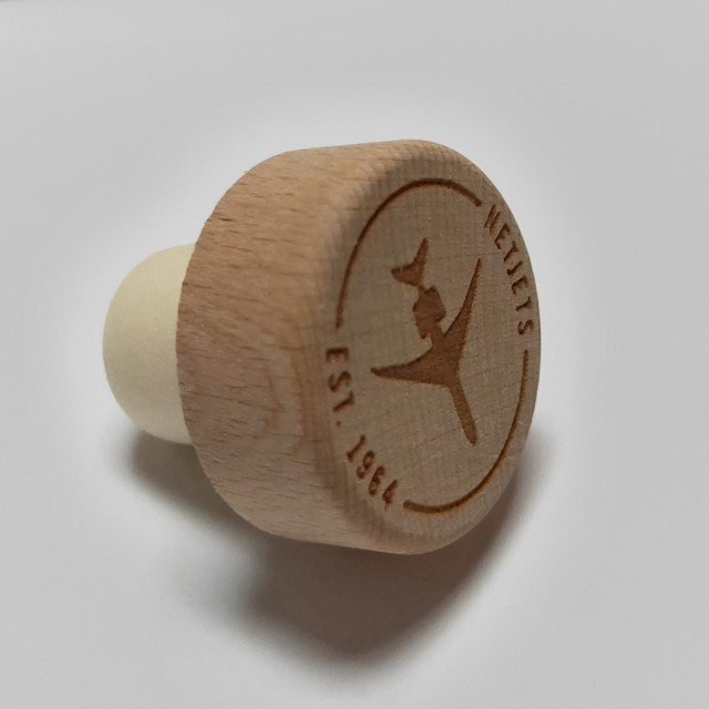 Wine Bottle Stopper, Made of Synthetic Cork, Customized Designs are Accepted