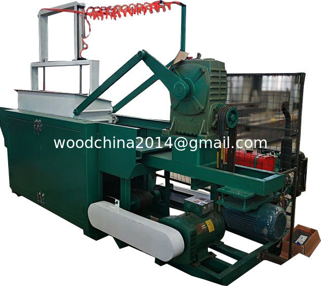 Automatic wood shaving machine for animal bedding / Hydraulic Vertical Metering Baler for sale