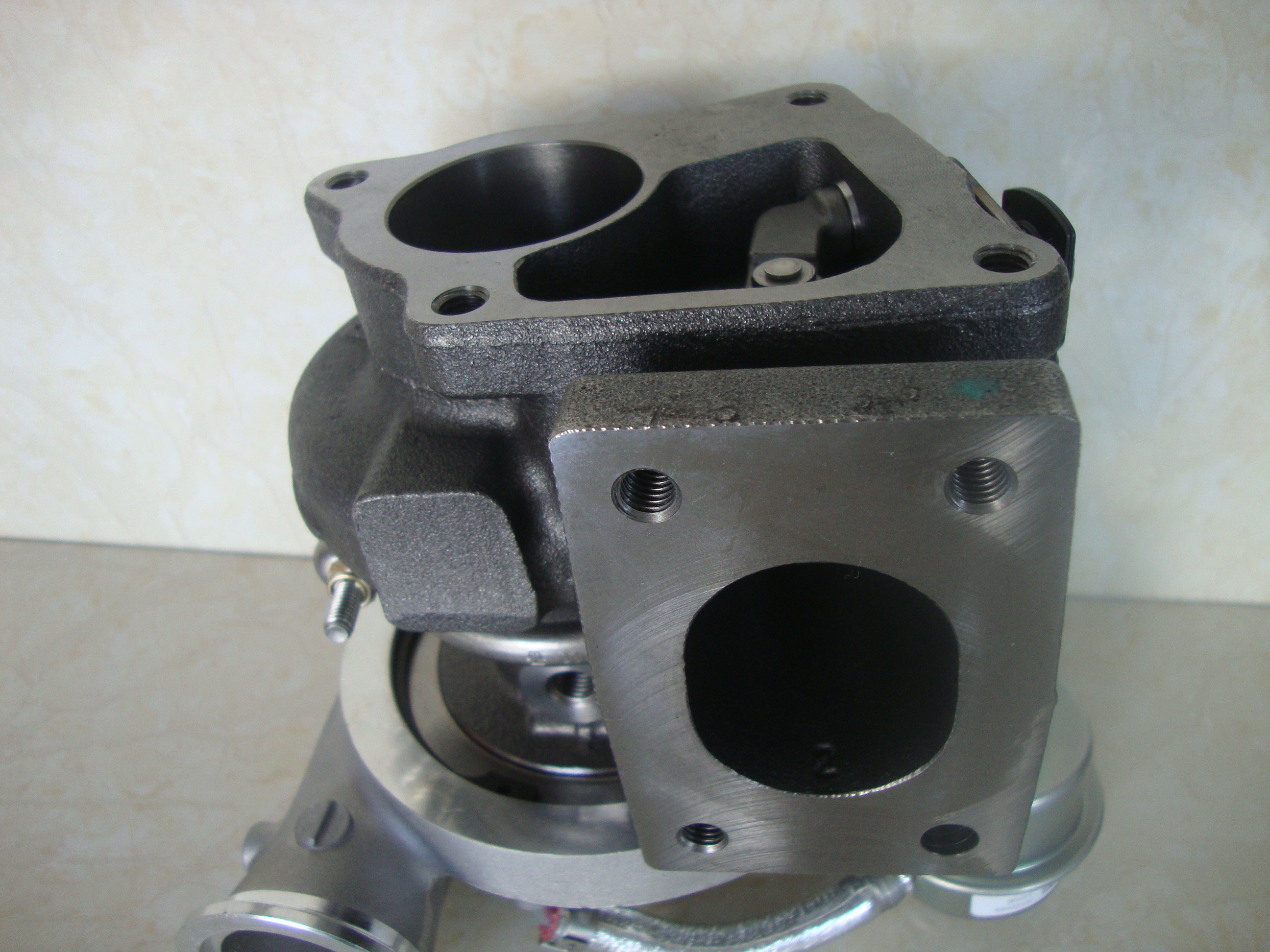 ISF2.8 Diesel Engine Spare Parts HE211W Standard Concrete Mixer Truck Turbocharger Assy 3773081 3773080