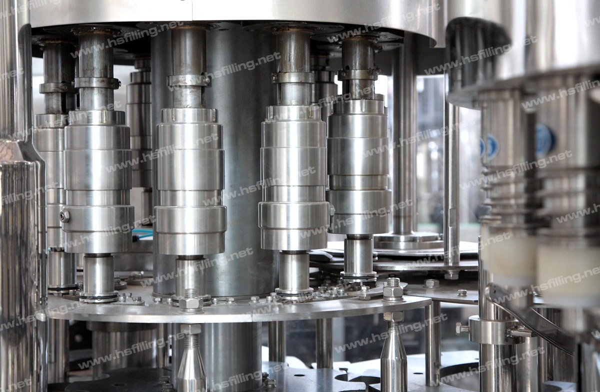 4000bph Water Rinsing Filling Capping Machine Glass Bottles Packaging