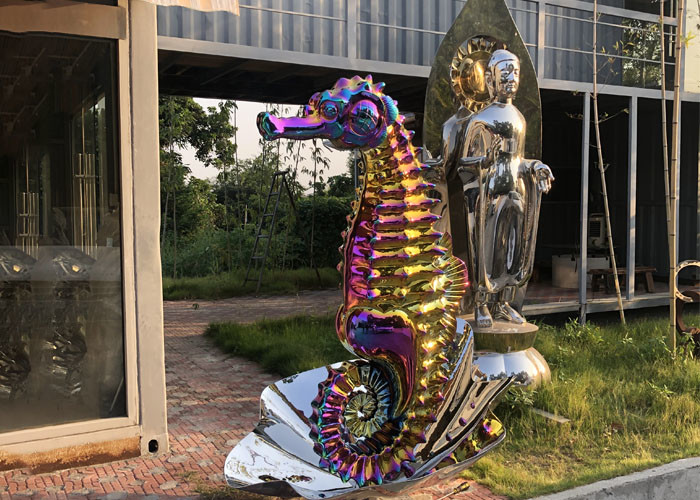 Modern Outdoor Stainless Steel Sculpture Seahorse Sculpture Matt Finish
