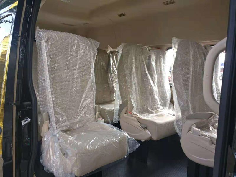 Foton Toano 15-20passengers Minibus with 2.8L Cummins Diesel Engine and 163HP Engine Power