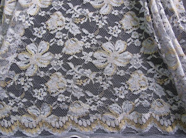 Quality Black Scalloped Metallic Bulk Floral Lace Fabric Eco-Friendly Dyeing CY-LW0060 for sale