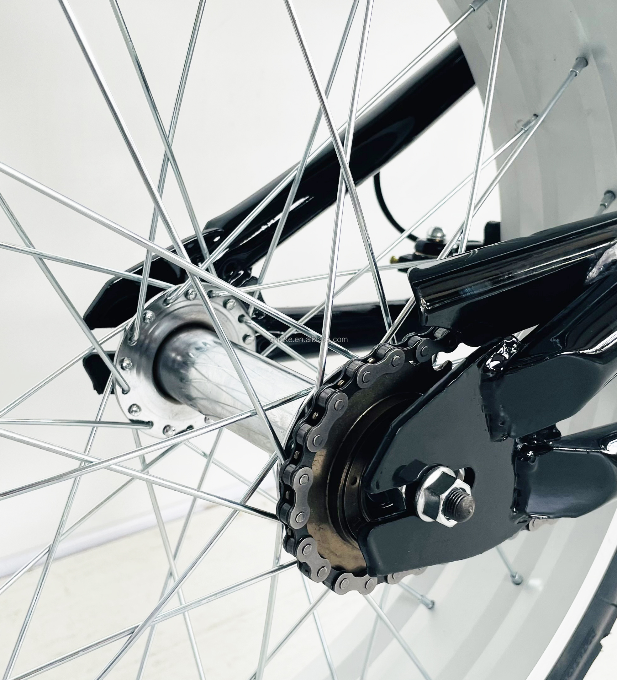 Gross Weight 25.0 KG 24-20" Single Speed Adult Chopper Bike with Steel Fork from OEM