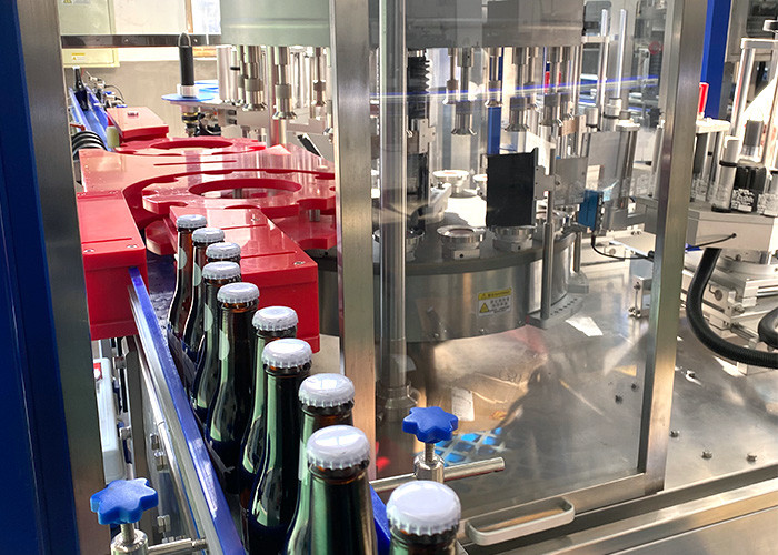 Rotary Water Carbonated Drink Bottles Type Sticker Labeling Machine Three Sides