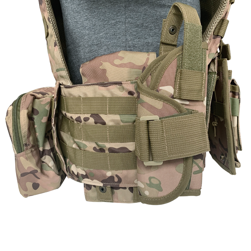 Outdoor Activities Must-Have Customizable Protective Vest with Molle and Pouches