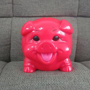 China Happy red pig PVC piggy bank money box promotional gift items made in shenzhen wholesale